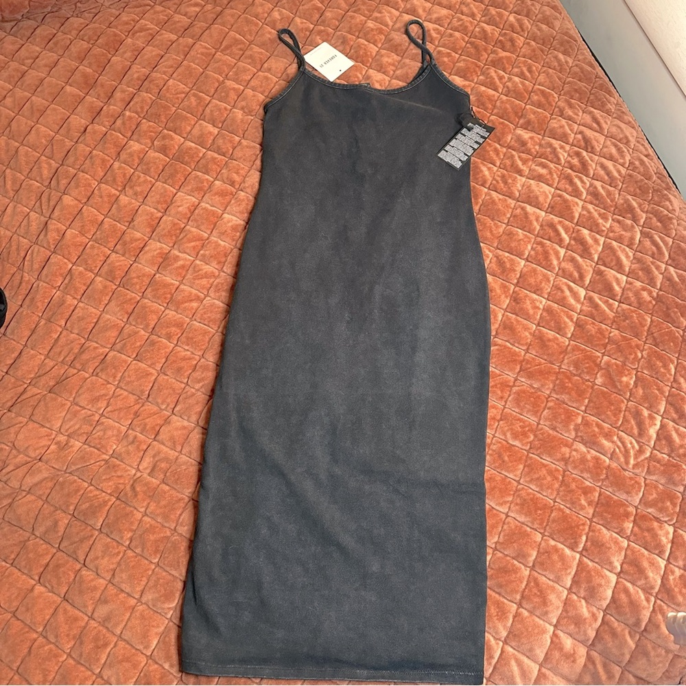 NWT Black Forever 21 Spaghetti Strap Midi Dress